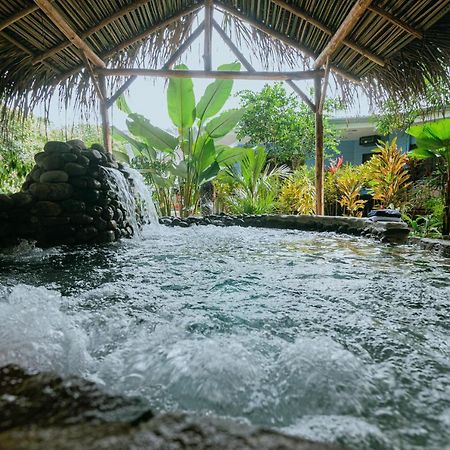 Oasis Diverse Adult Retreat 奎波斯城 外观 照片