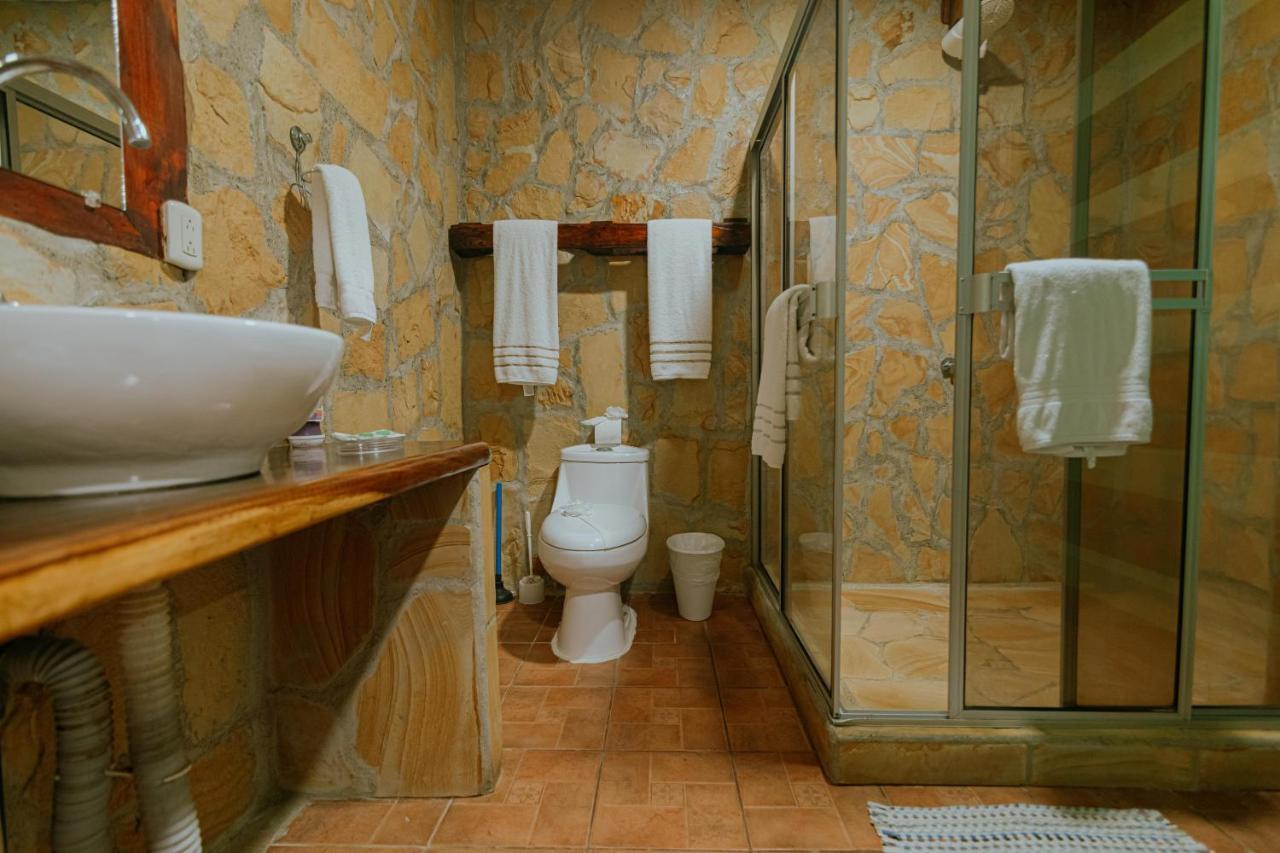 Oasis Diverse Adult Retreat 奎波斯城 外观 照片