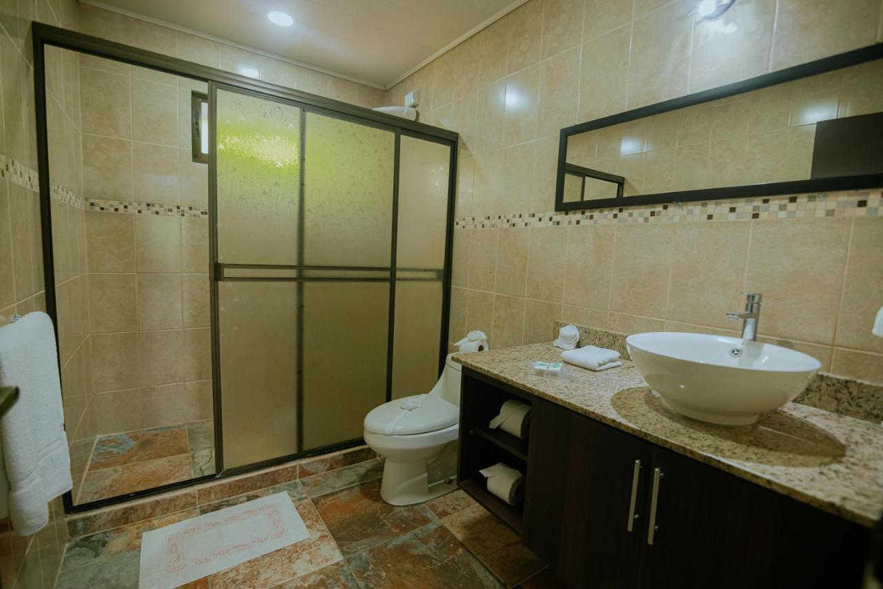 Oasis Diverse Adult Retreat 奎波斯城 外观 照片
