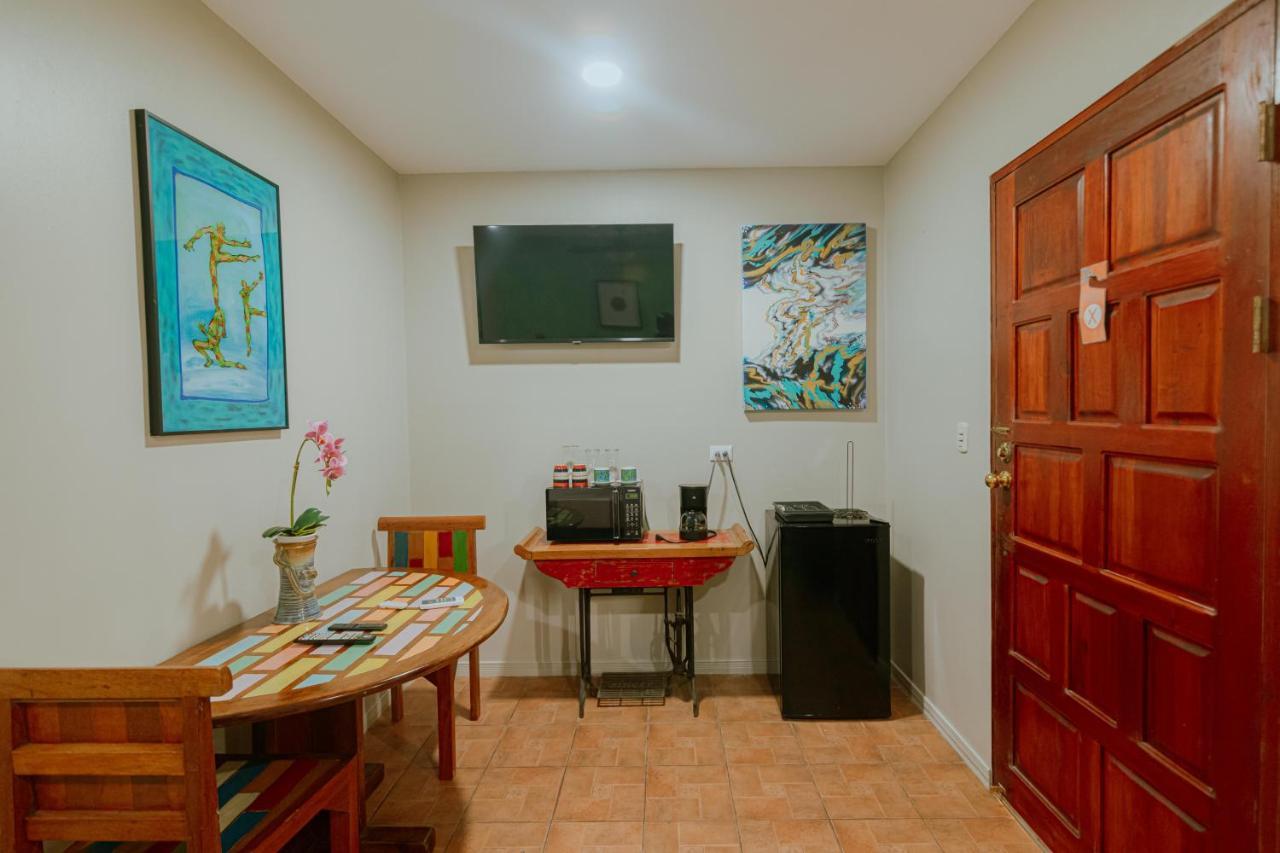 Oasis Diverse Adult Retreat 奎波斯城 外观 照片
