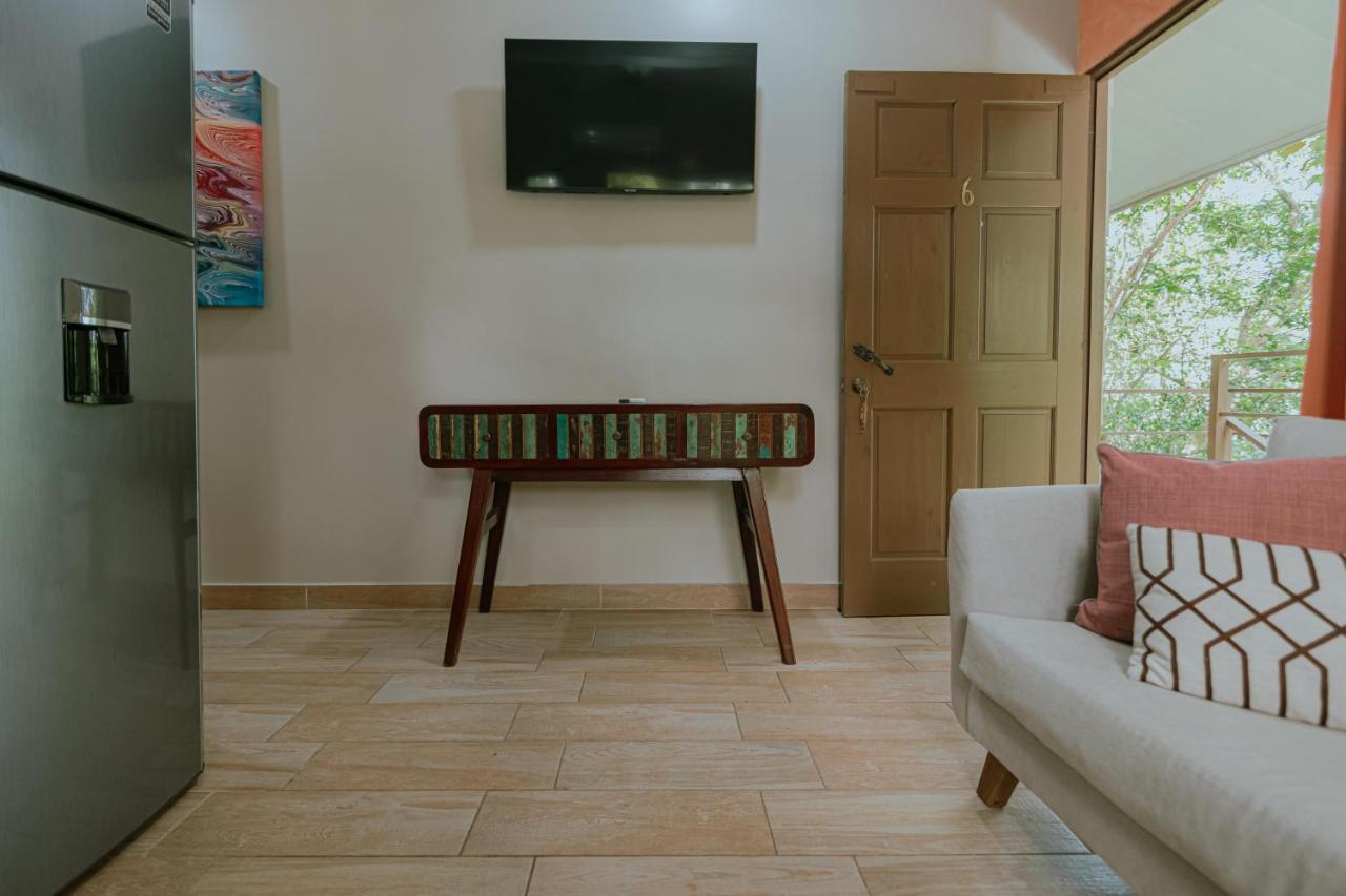 Oasis Diverse Adult Retreat 奎波斯城 外观 照片