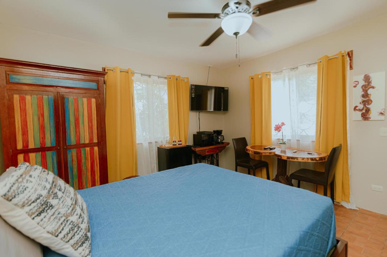 Oasis Diverse Adult Retreat 奎波斯城 外观 照片