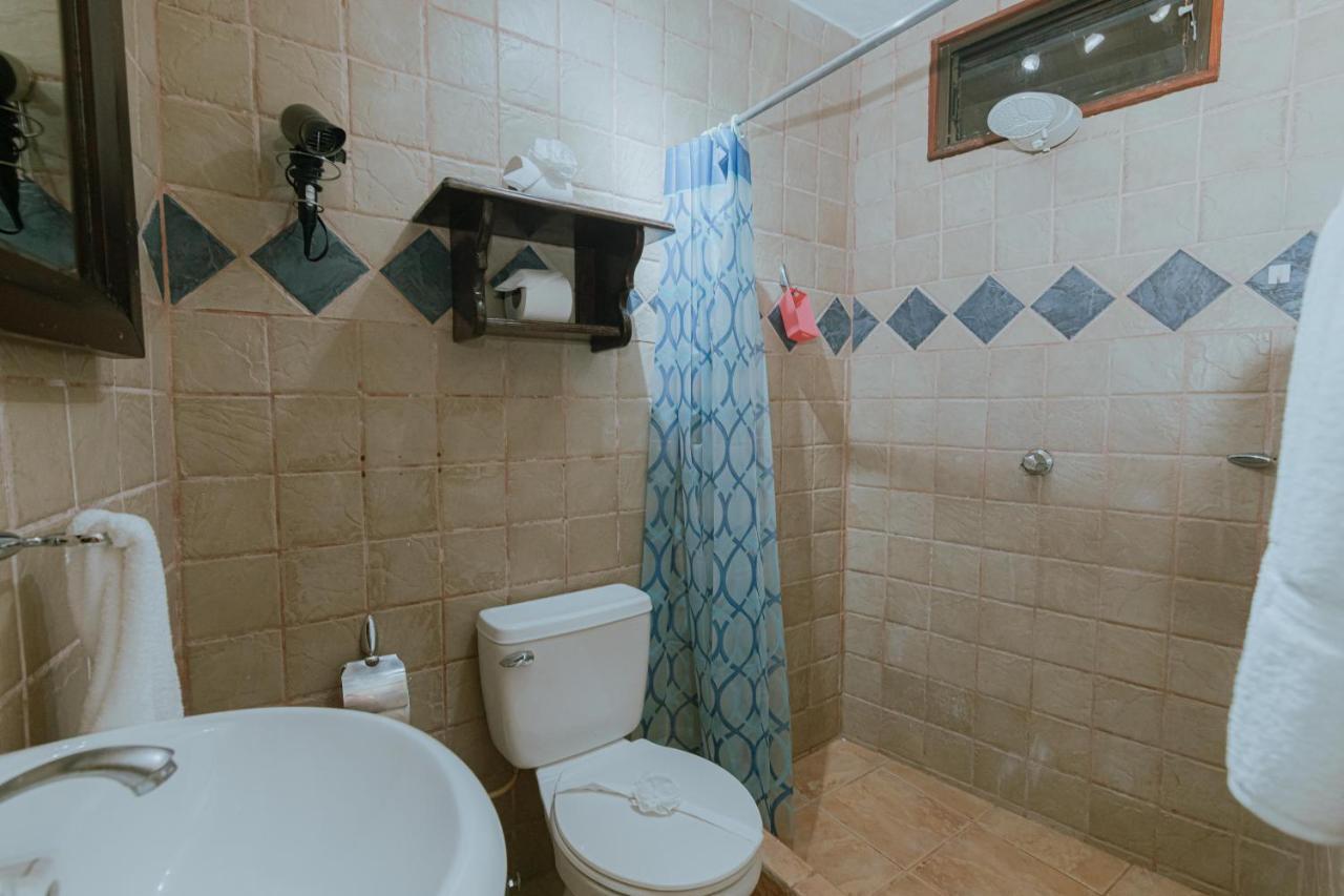 Oasis Diverse Adult Retreat 奎波斯城 外观 照片