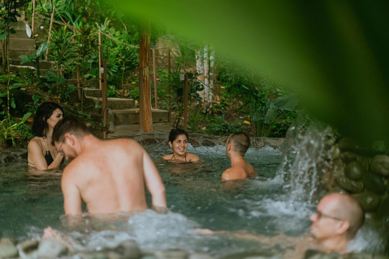 Oasis Diverse Adult Retreat 奎波斯城 外观 照片